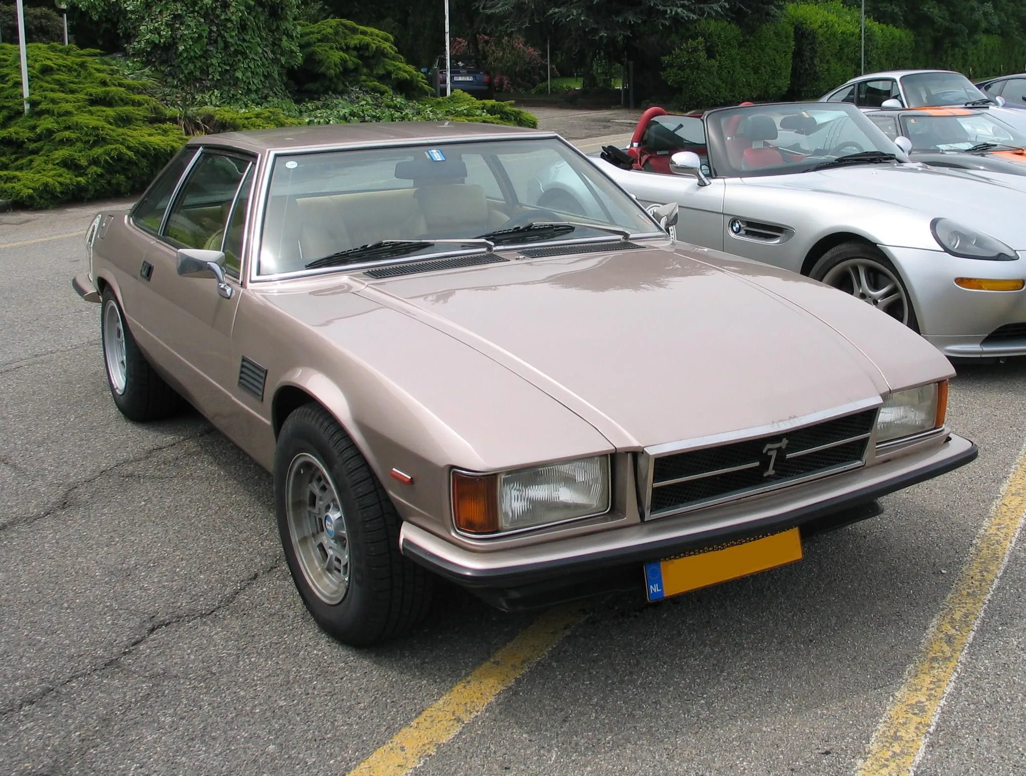 1972-1989 De Tomaso Longchamp V8 engine