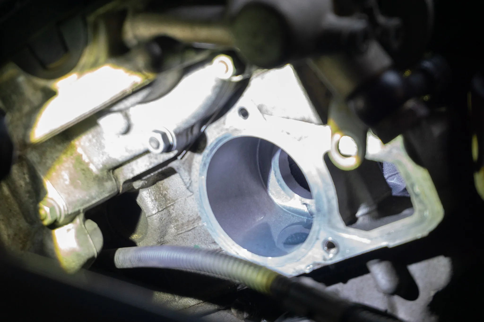 2001 BMW Z3 block hole