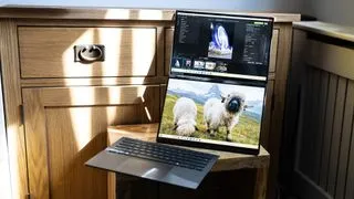 Asus ZenBook Duo 2025