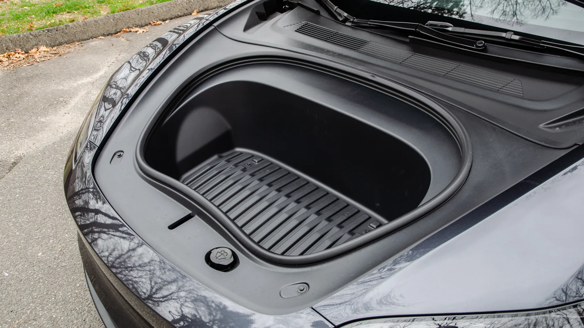 Charging port of 2025 Tesla Model 3 Performance