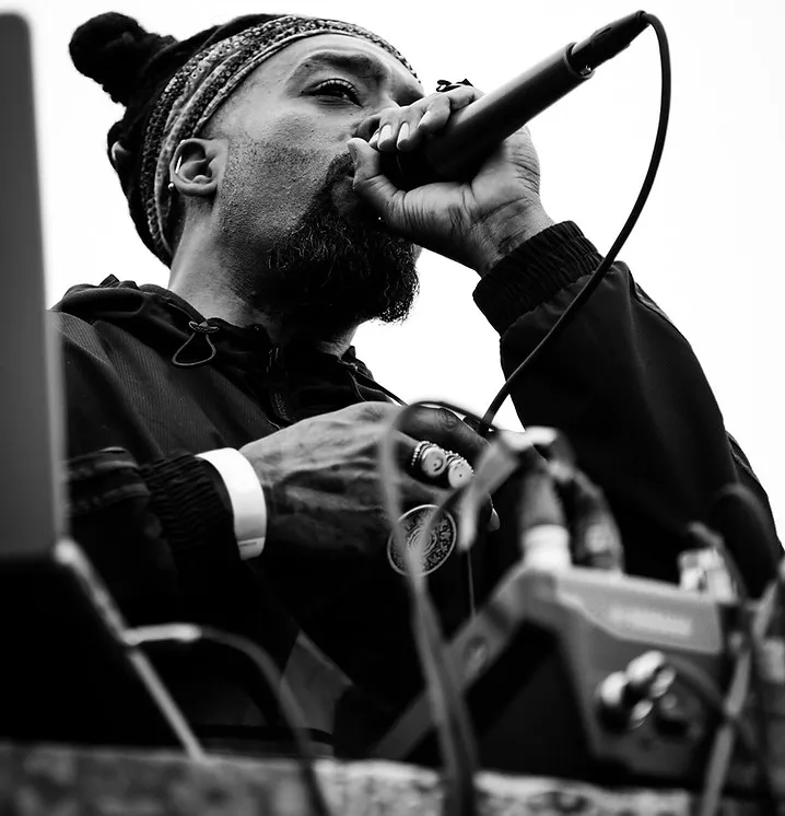 Christine Elise and Kuf Knotz performing together