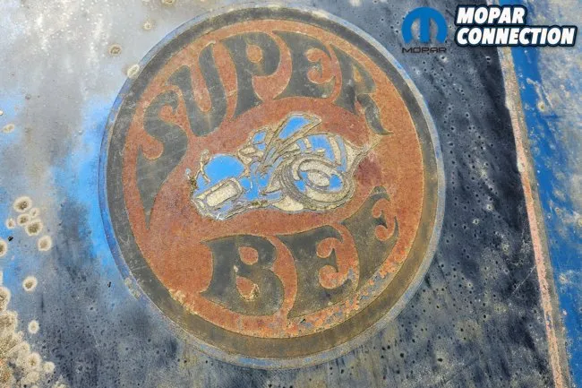 Close-up of the 340 Magnum badge on a 1971 Charger Super Bee hood