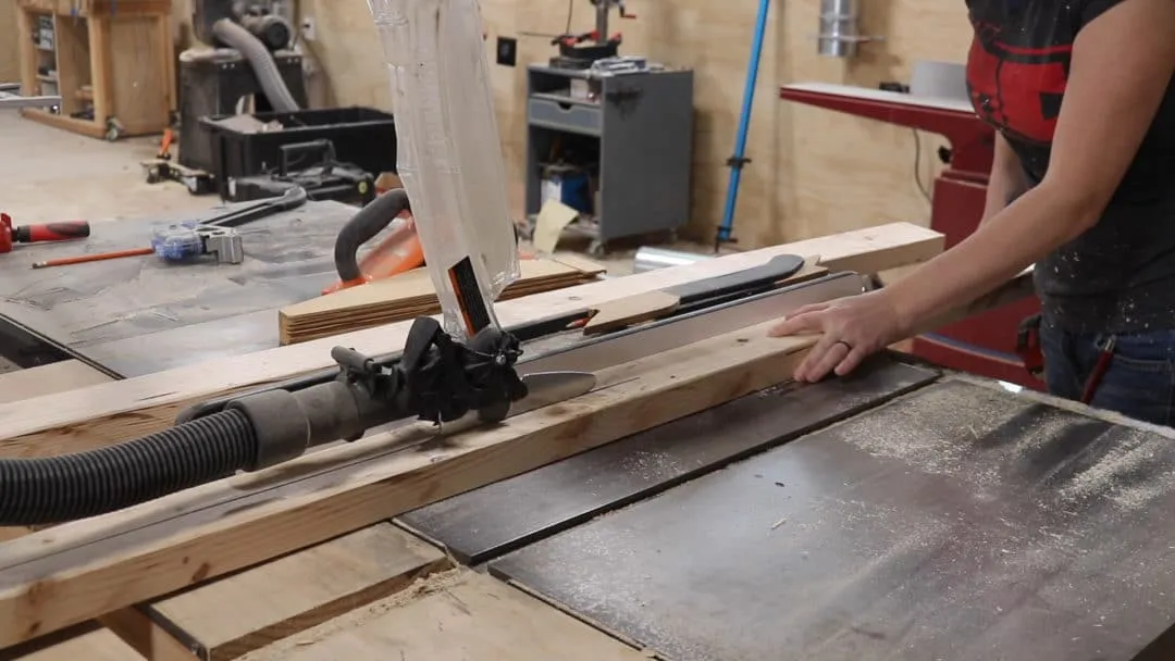 DIY insulated dog house frame