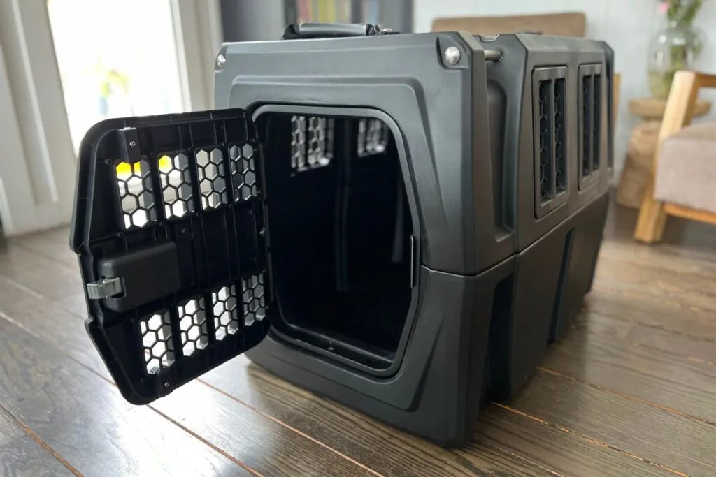Gunner G1 Kennel (Medium)