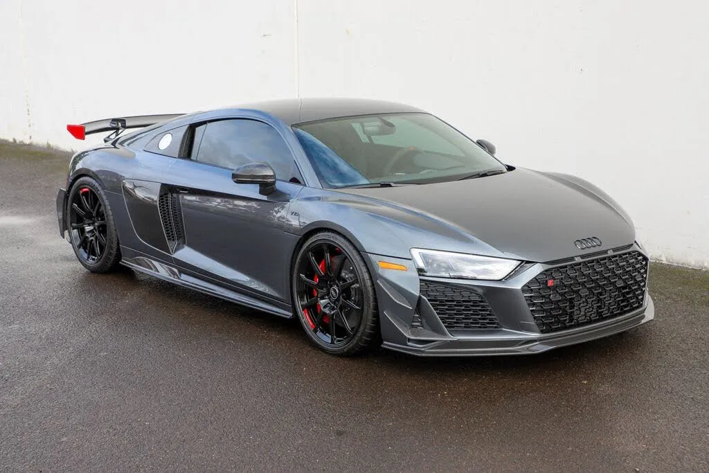 Interior of the 2023 Audi R8 V10 GT Coupe RWD