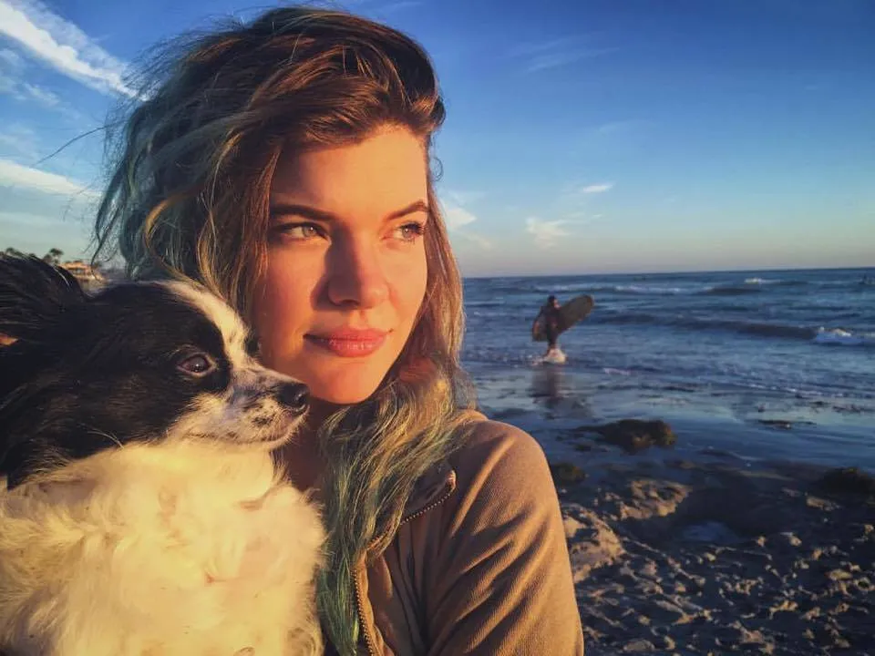 Libby Smallbone, an experienced pet sitter and horsewoman from Australia with diverse animal care expertise