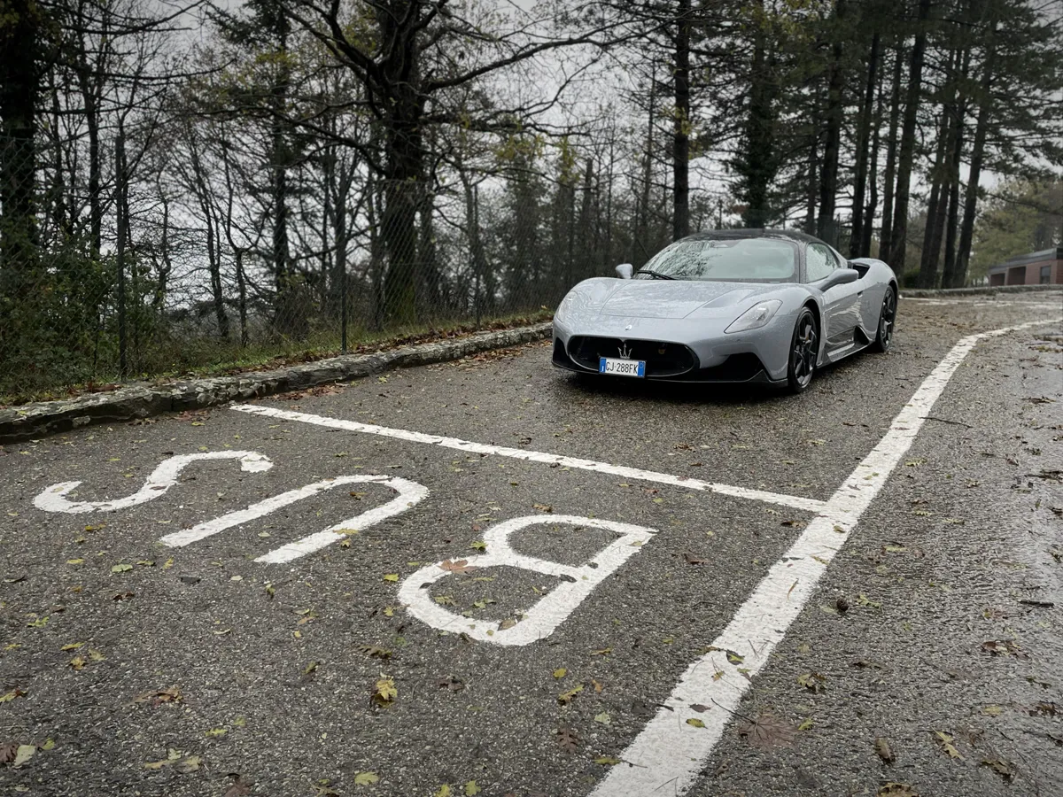 Maserati MC20 Futa Pass 2