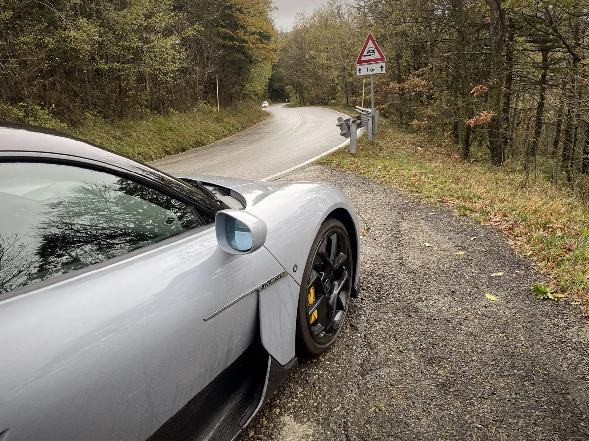 Maserati MC20 Futa Pass 5