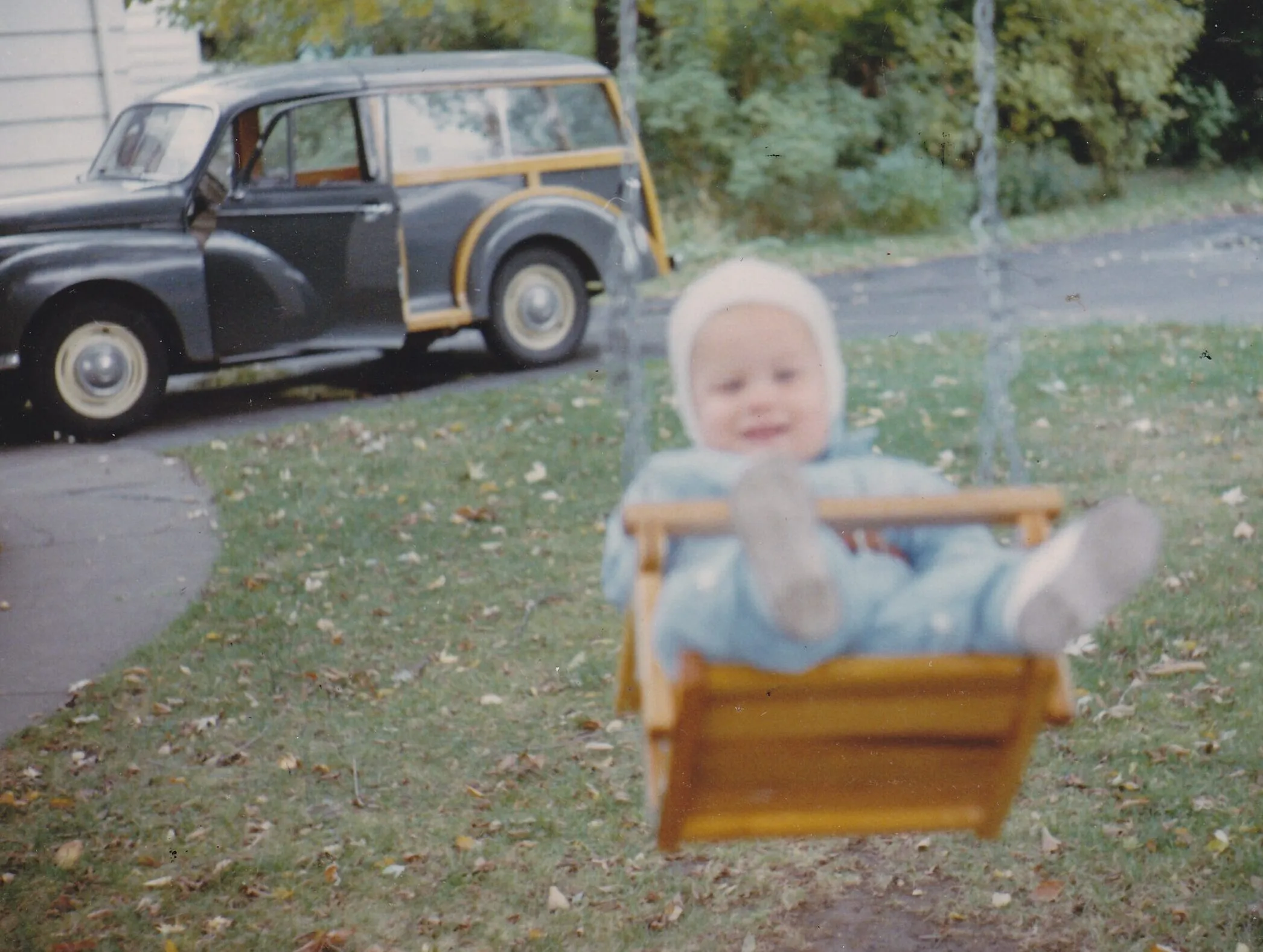 Morris Traveler family car child