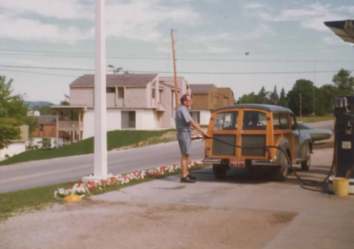 Morris Traveler family car