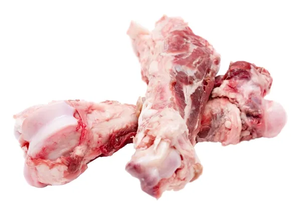 Raw bone chew, a natural and long-lasting option for dental health and mineral supply in large dogs