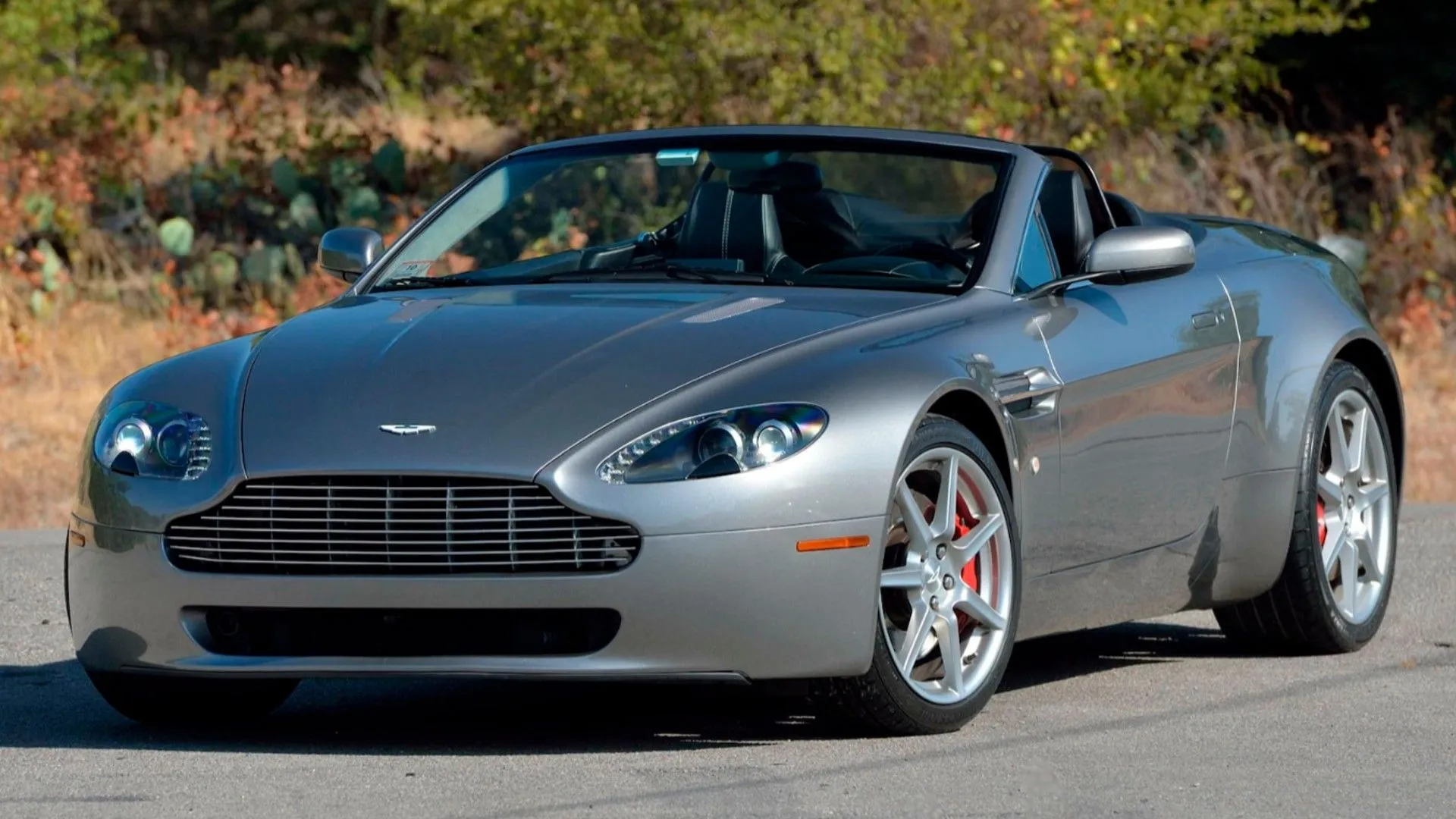 Silver Aston Martin V8 Vantage