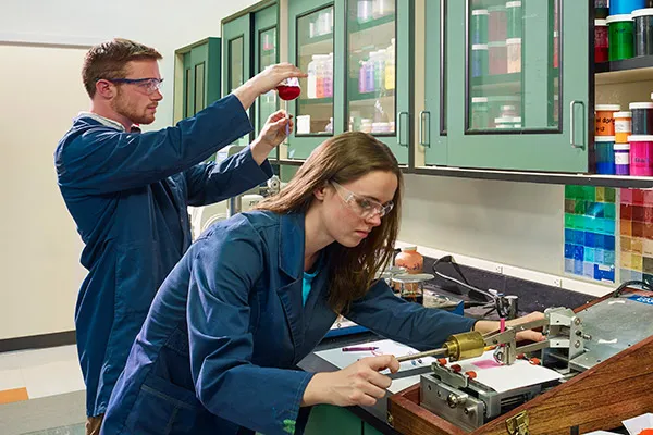 students in the lab