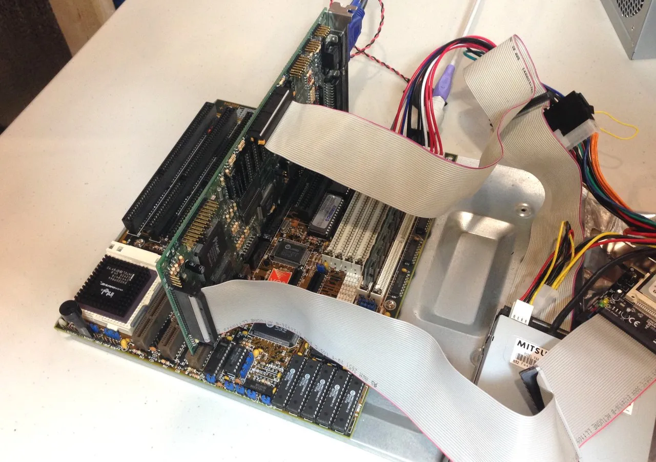 The large VLB combo card for 486 systems neatly installed, providing integrated VGA and I/O functionality