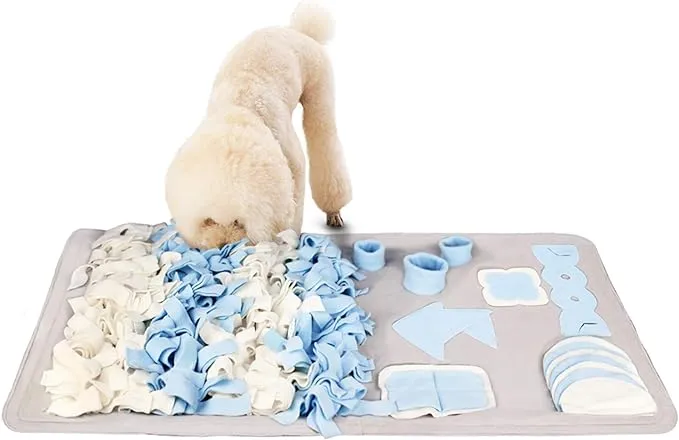 The Stellaire Chern snuffle mat, showcasing multiple fabric layers and folds in a circular pattern, providing a stimulating challenge for a dog's foraging skills.