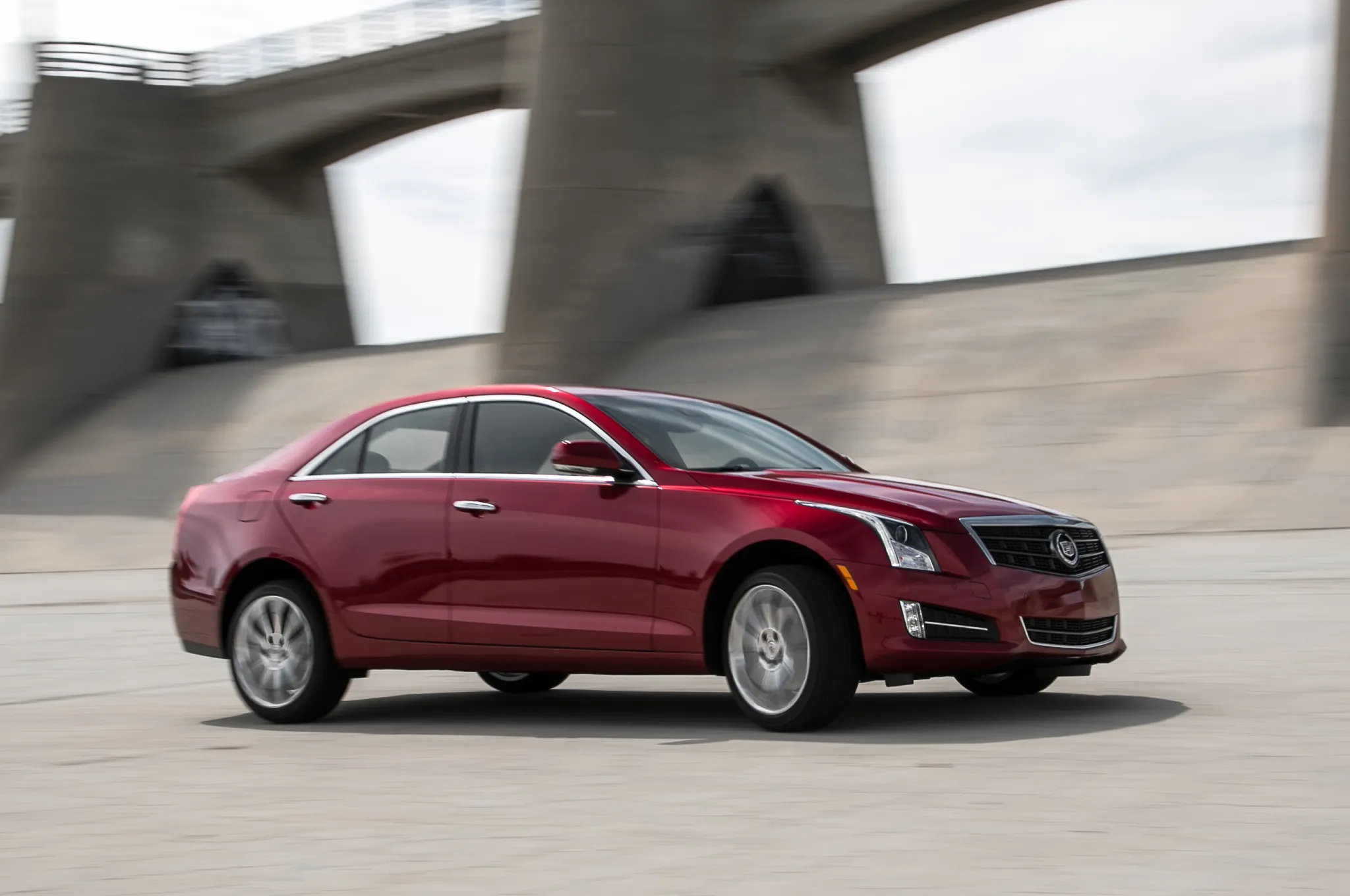 2013-Cadillac-ATS4-Premium-front-view-in-motion