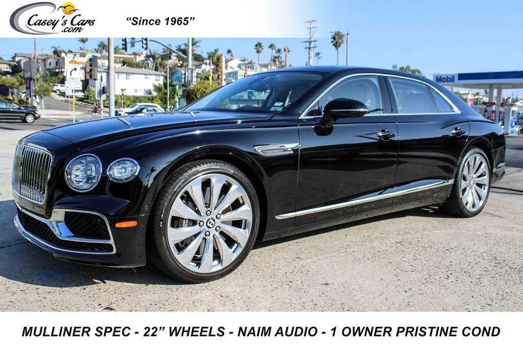 2022 Bentley Flying Spur V8 AWD in Beluga