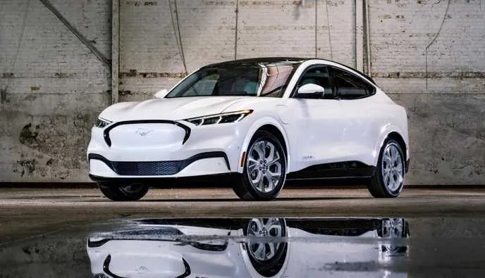 2022 Ford Mustang Mach-E electric SUV dynamic profile