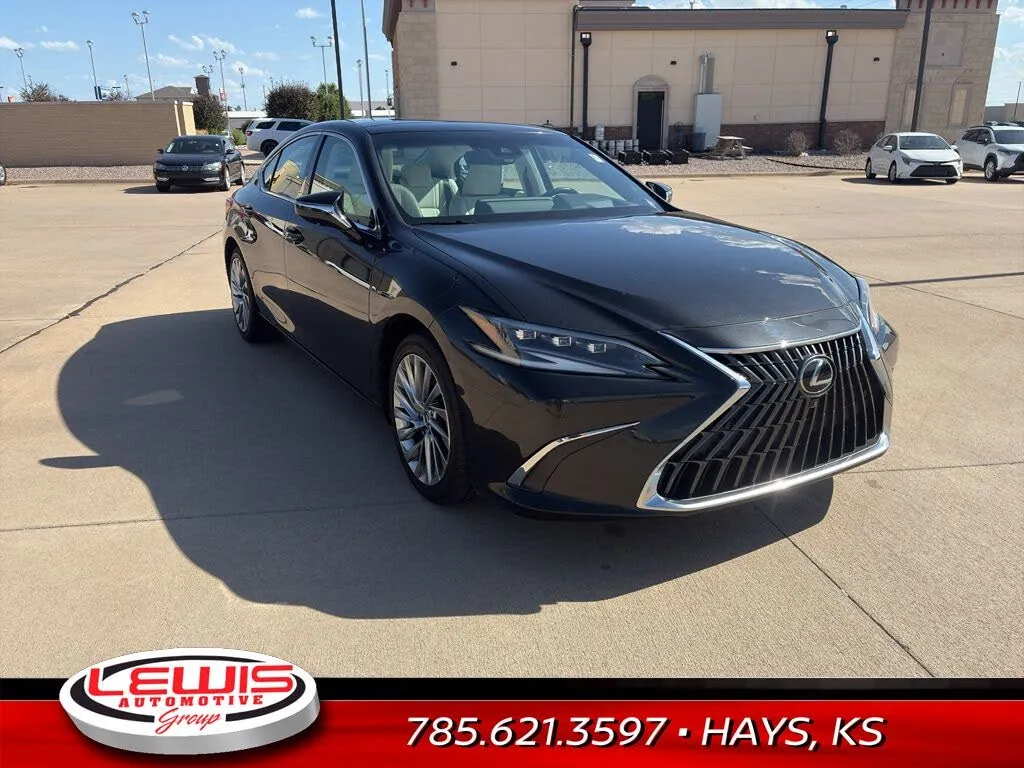 2022 Lexus ES 350 Ultra Luxury FWD in black, showing the front grille