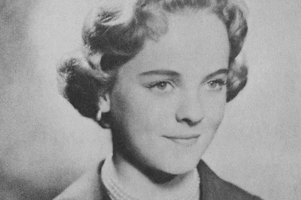 A formal portrait of Suzanne Farrington, daughter of the famous actress Vivien Leigh