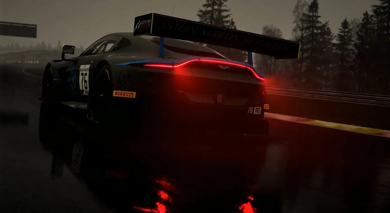 aston martin in assetto corsa