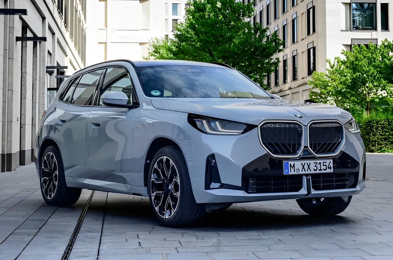 Brooklyn Grey 2025 BMW X3 SUV with M Sport Package parked outdoors