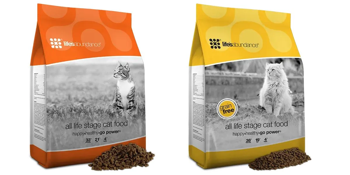 Dry cat food