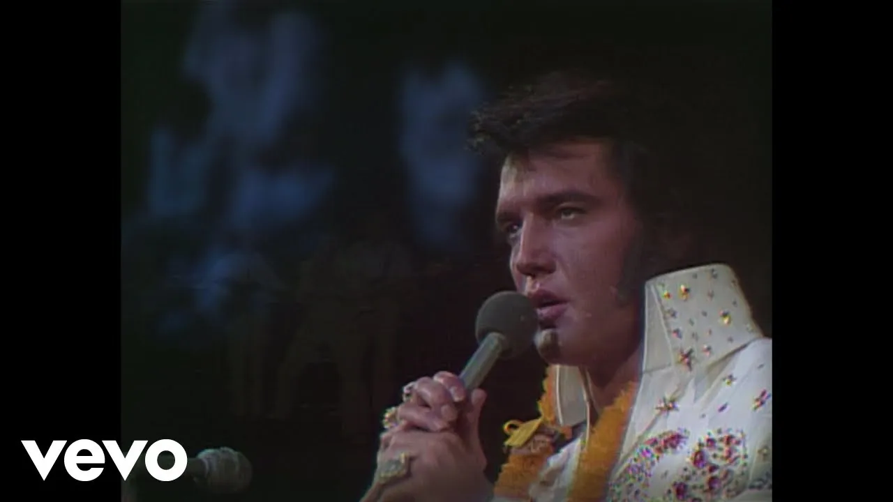 Elvis Presley performing "My Way" live in Honolulu, 1973