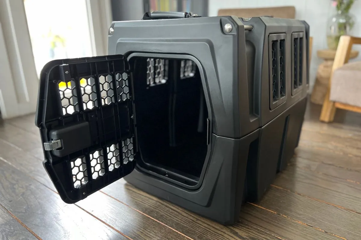 Gunner G1 Kennel (Medium) (Photo: Life With Klee Kai)