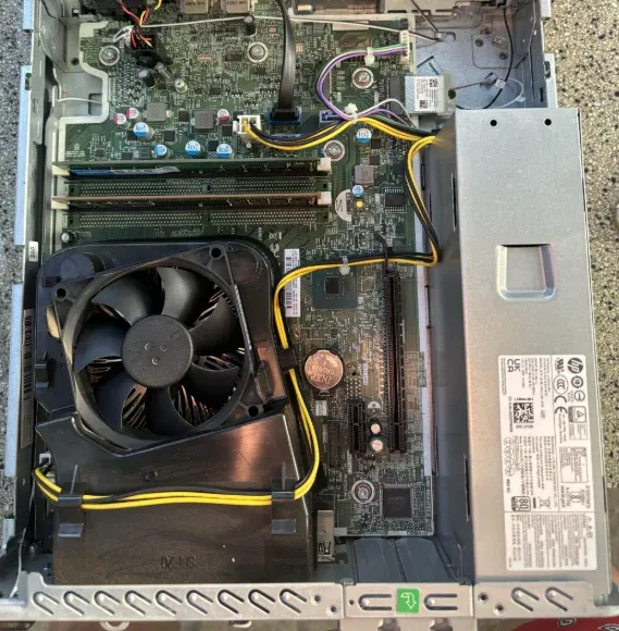 HP ProDesk 400 G7 SFF PC PCIe Slot