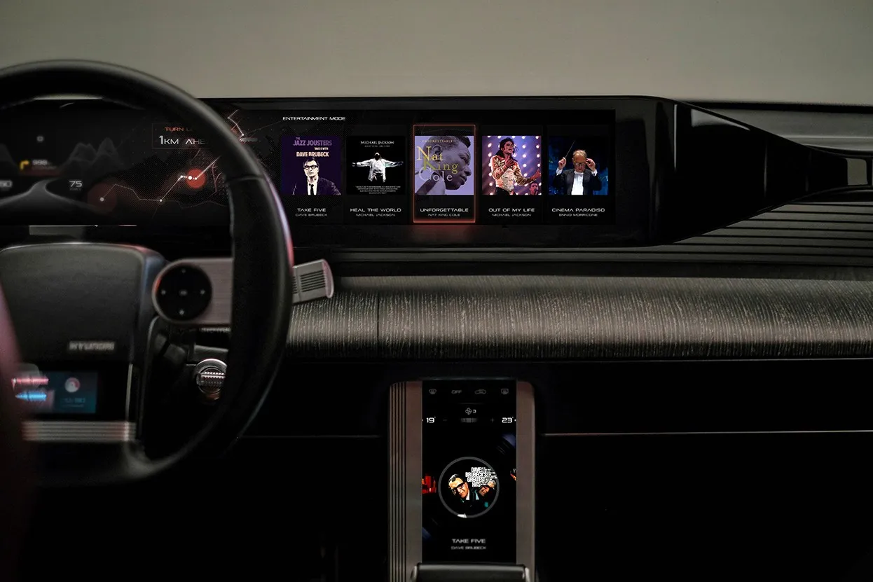 Hyundai Grandeur modern console retrofit
