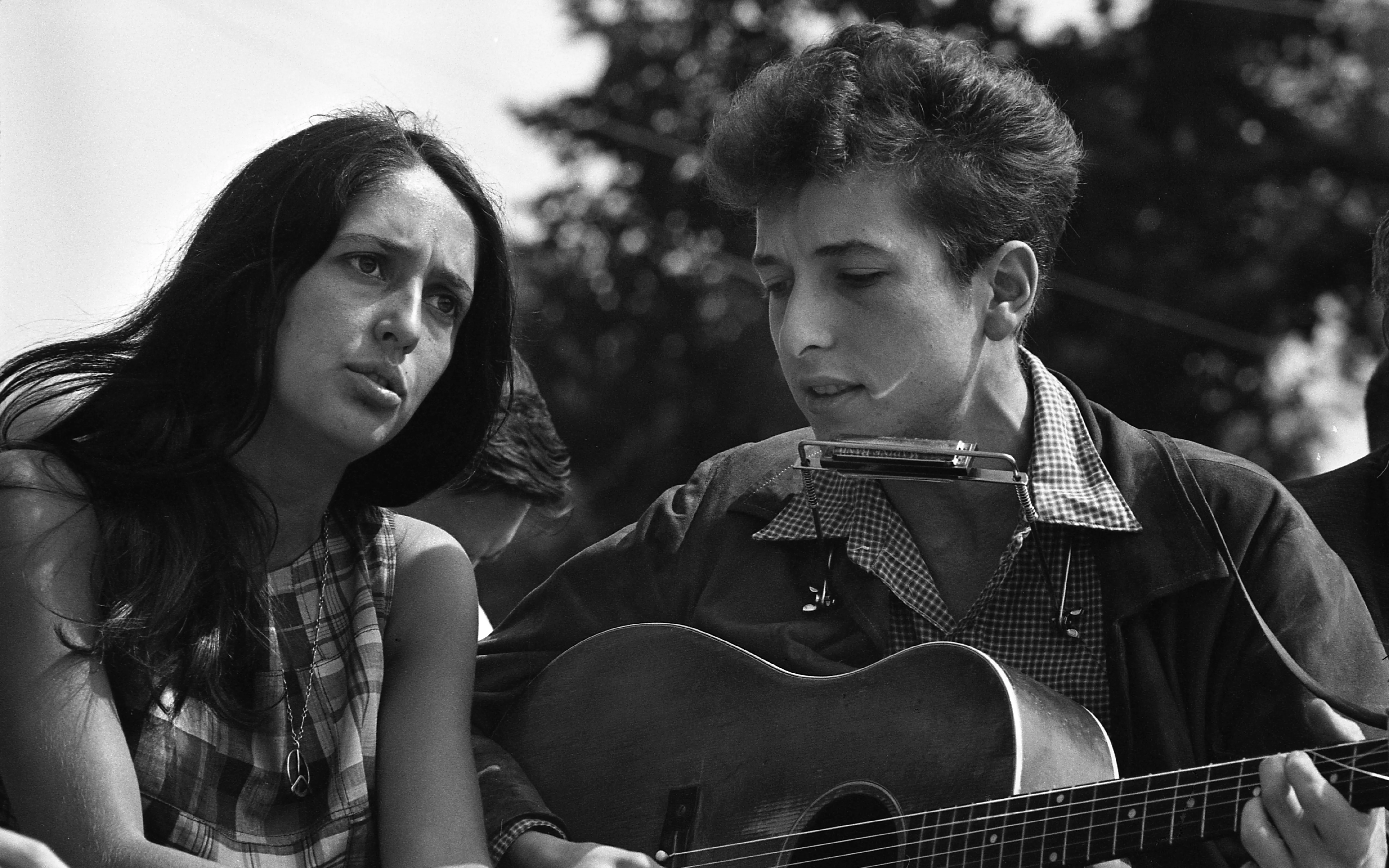 Joan Baez and Bob Dylan at the March on Washington in 1963