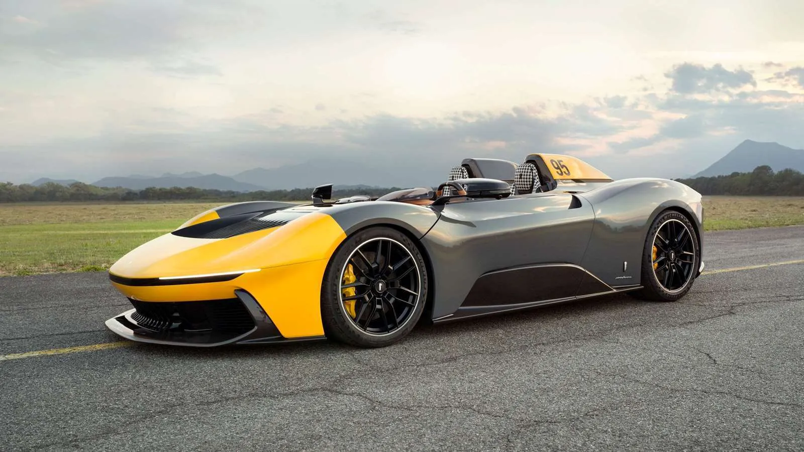 Rimac Nevera Time Attack