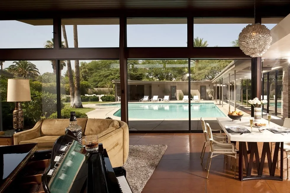 Sinatra house interior