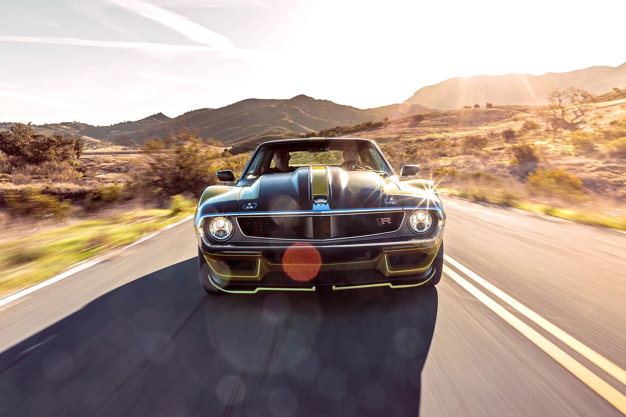 The Ringbrothers Javelin Defiant showcasing its radically reshaped front fascia and extended bodywork