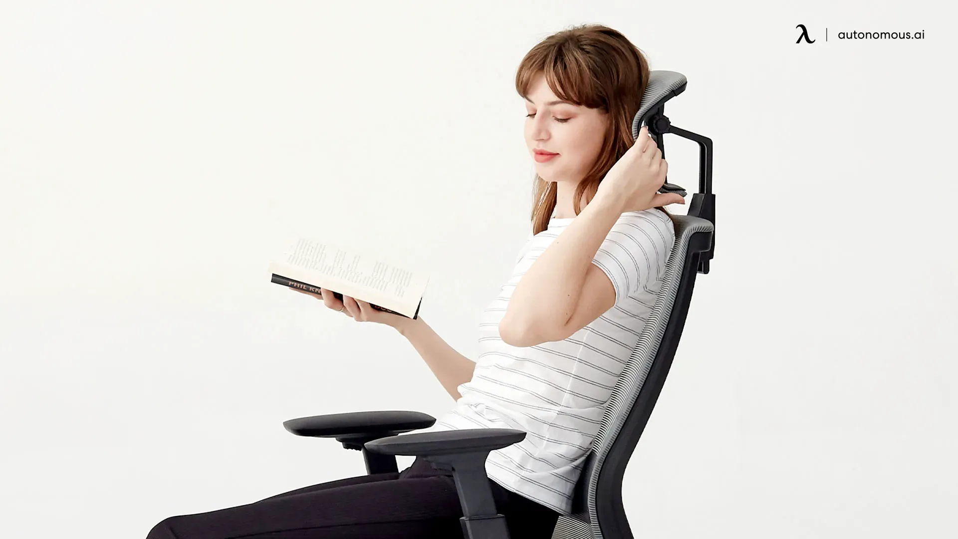 What is the best floor gaming chair for long hours of play?