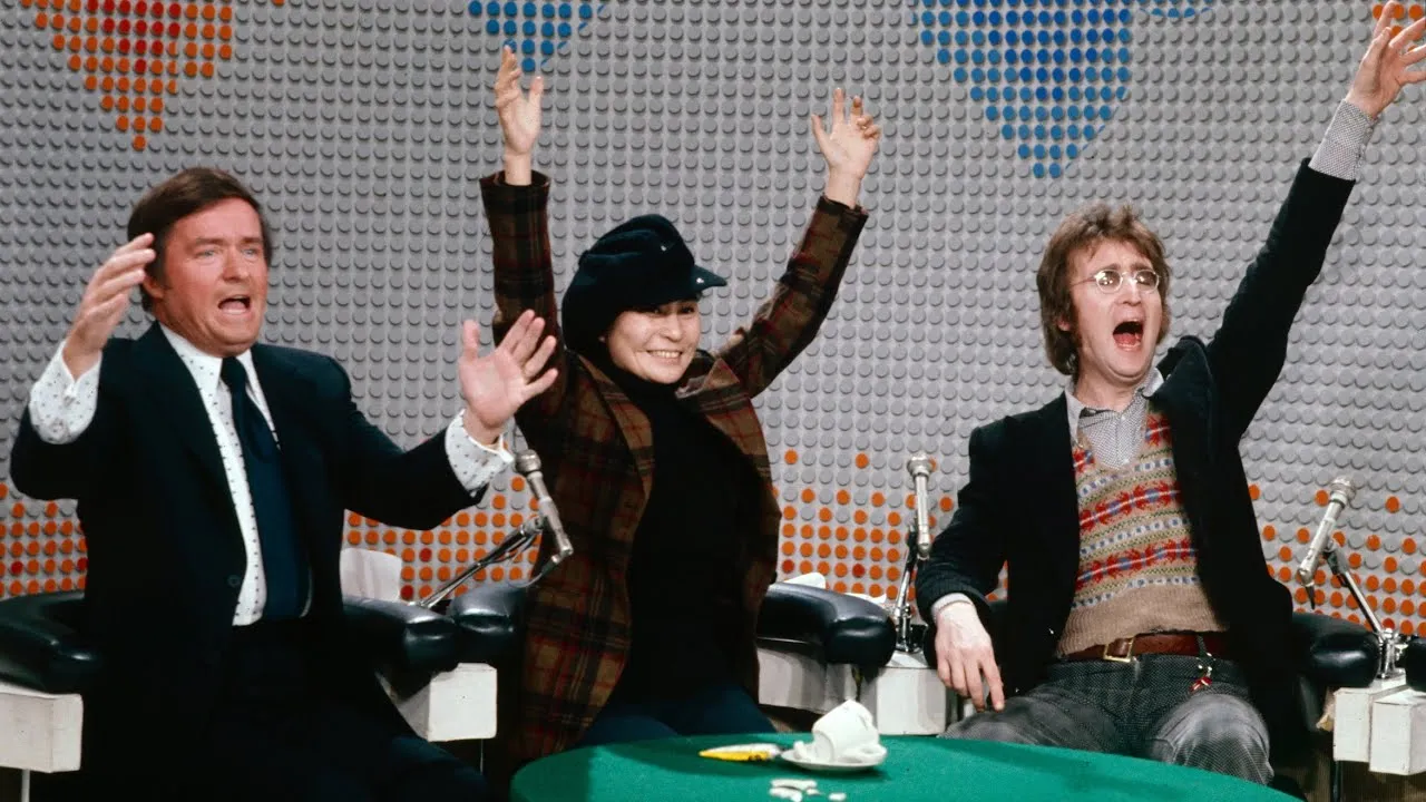 Yoko Ono and John Lennon on The Mike Douglas Show