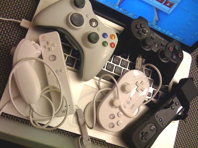Biomorphic Xbox controller