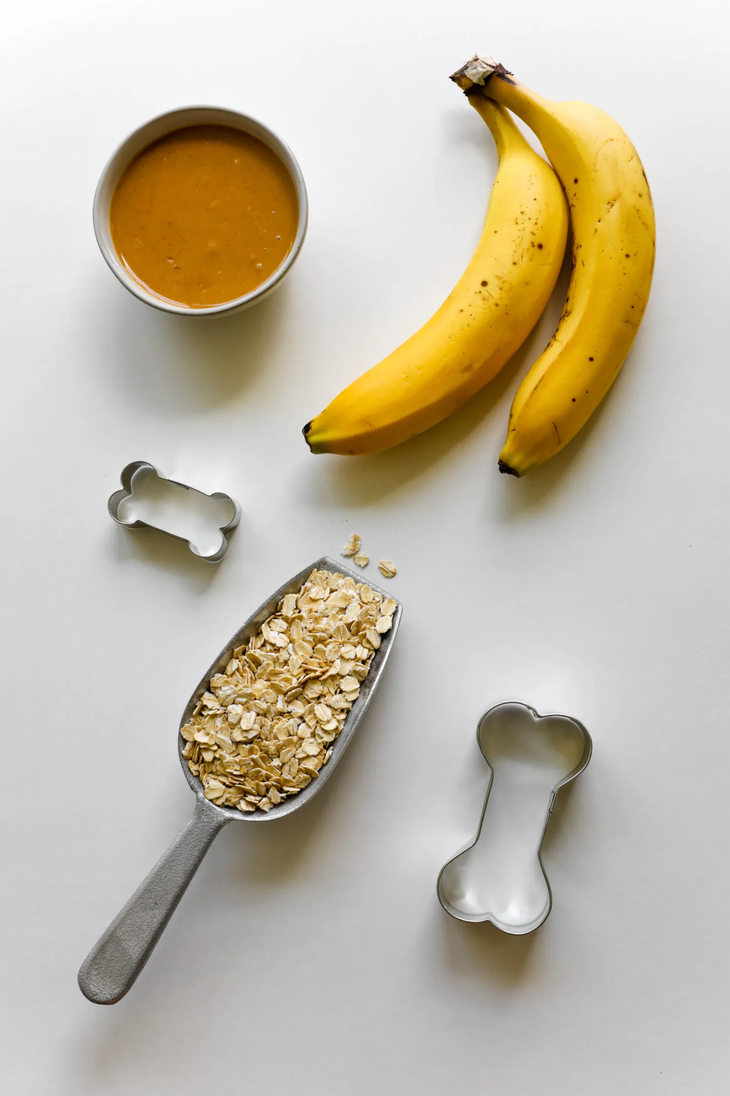 Ingredients for 3-Ingredient Peanut Butter Banana Dog Treats