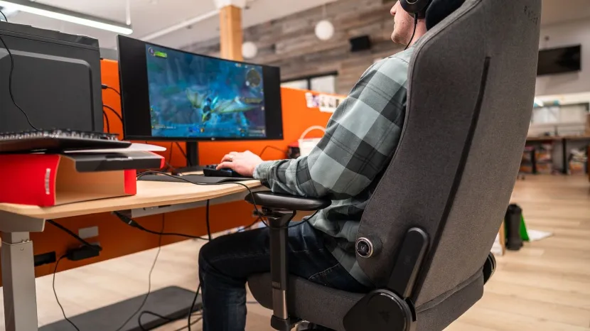 Razer Iskur V2 gaming chair