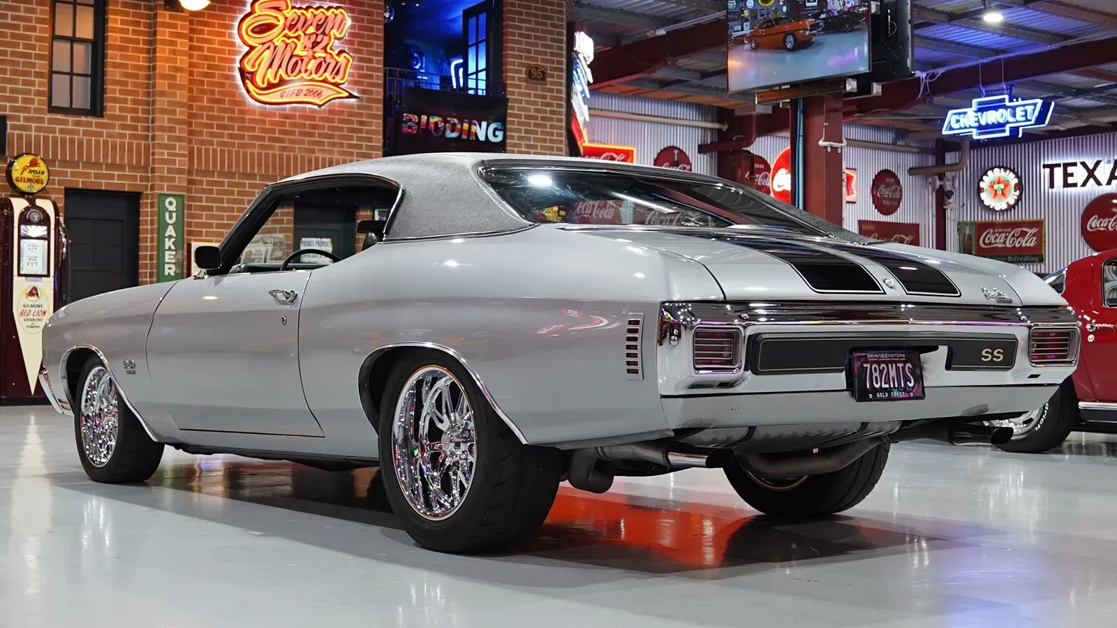 1970 Chevrolet Chevelle SS exterior front three-quarter view