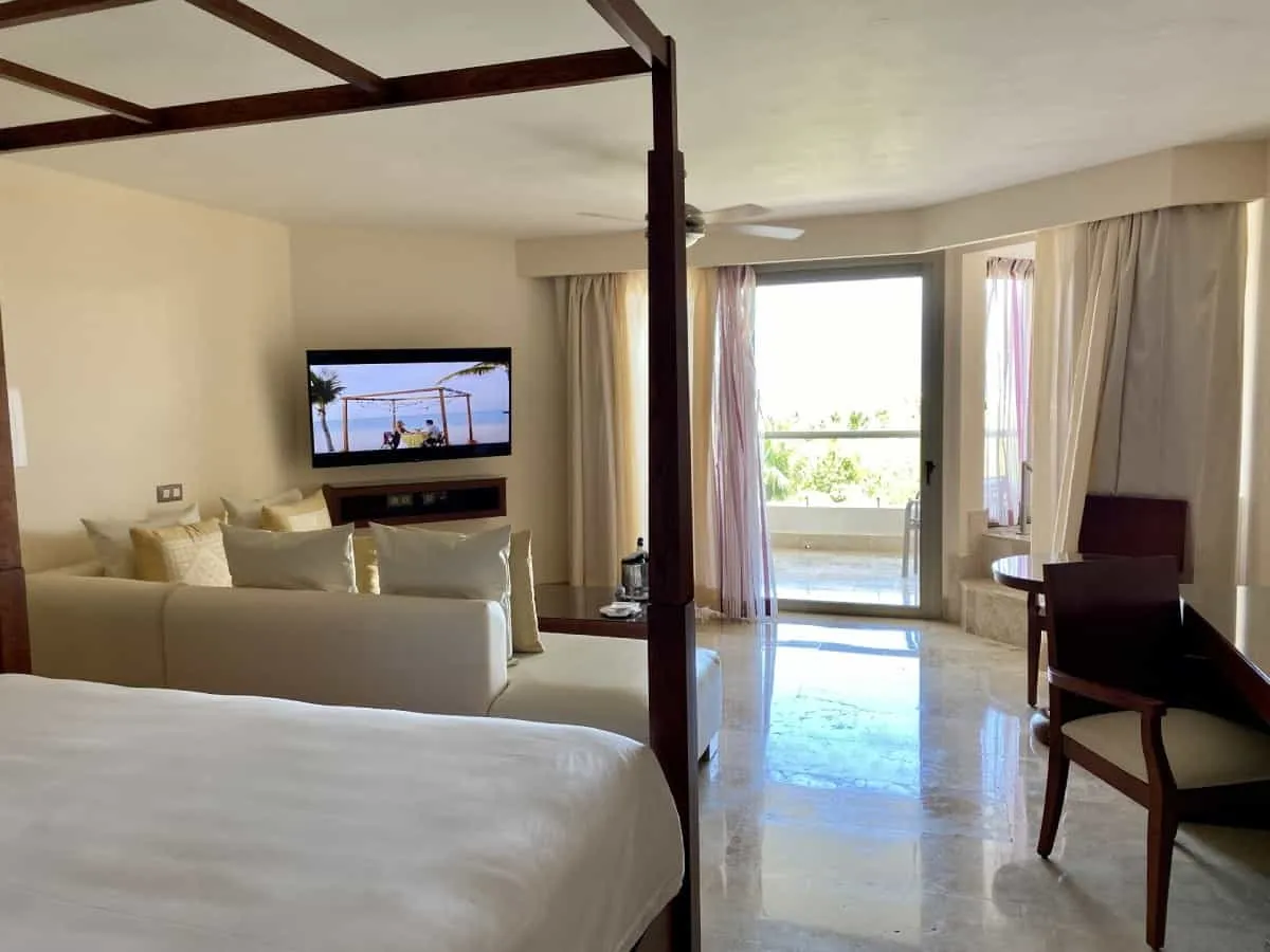 Clean and Comfortable EPM Room