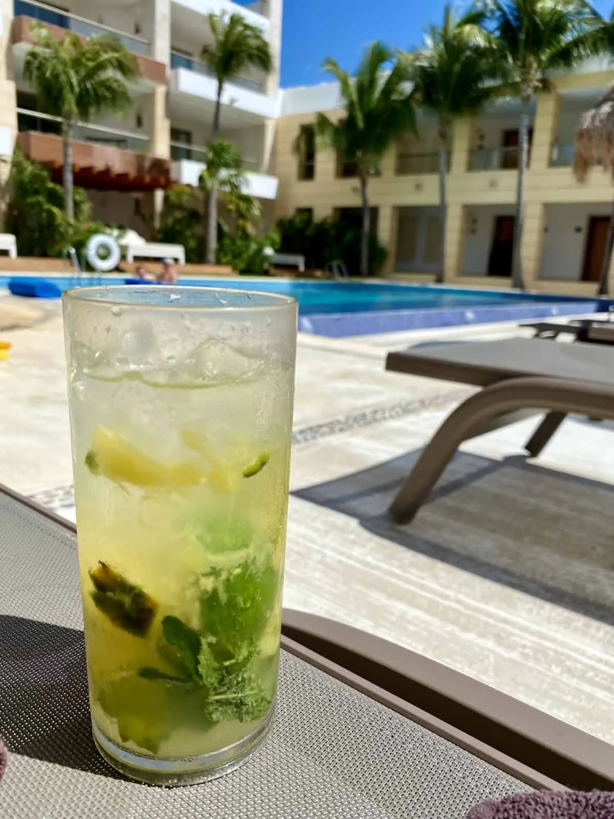 EPM Pool Bar
