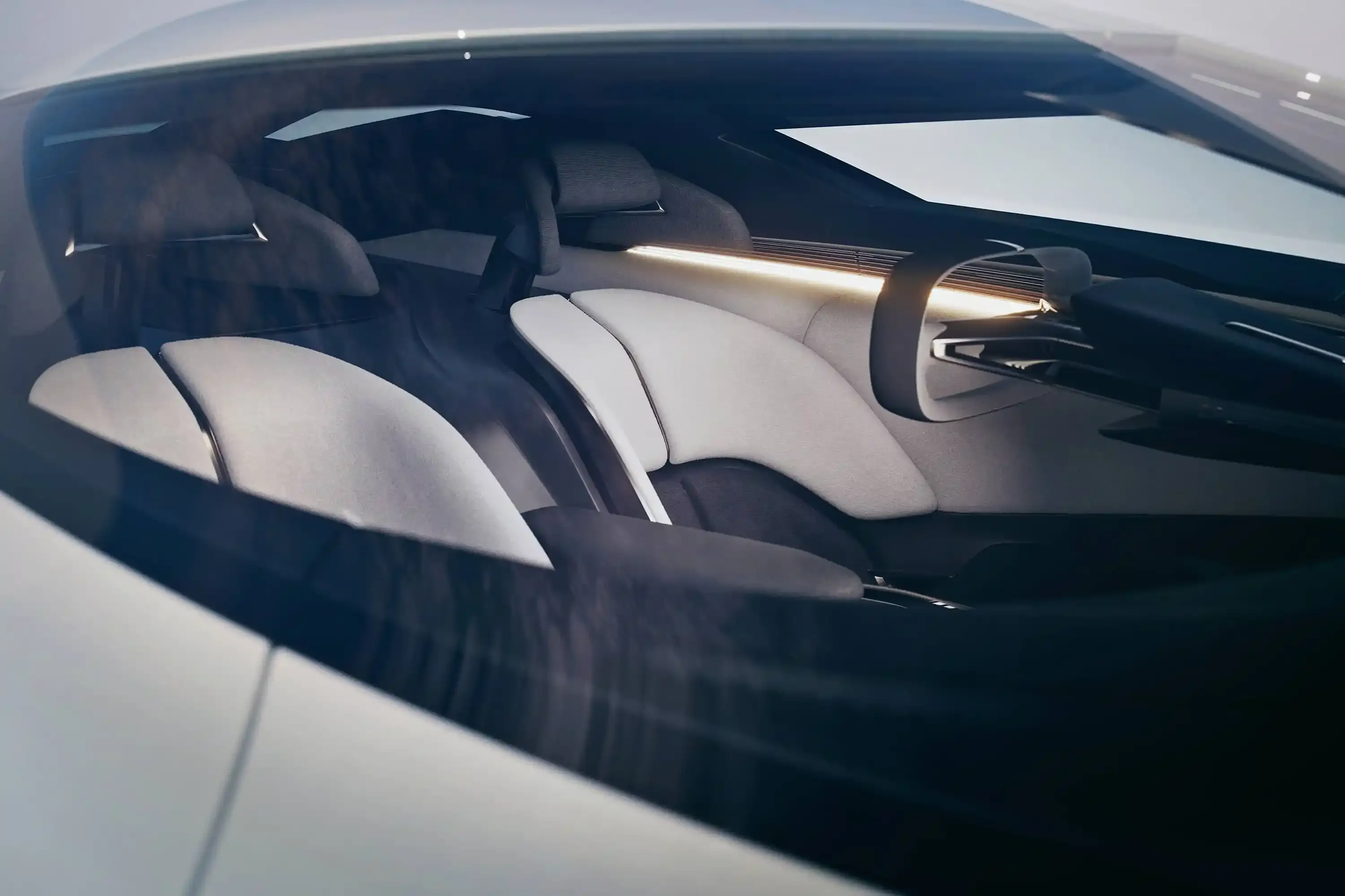 GM-Corvette-EV-concept-interior