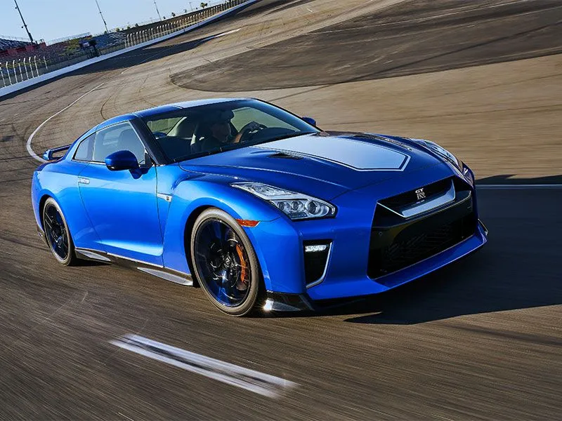 Nissan GT-R