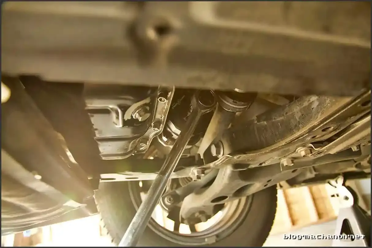 Removing the oil filter cap on a 3rd gen Prius