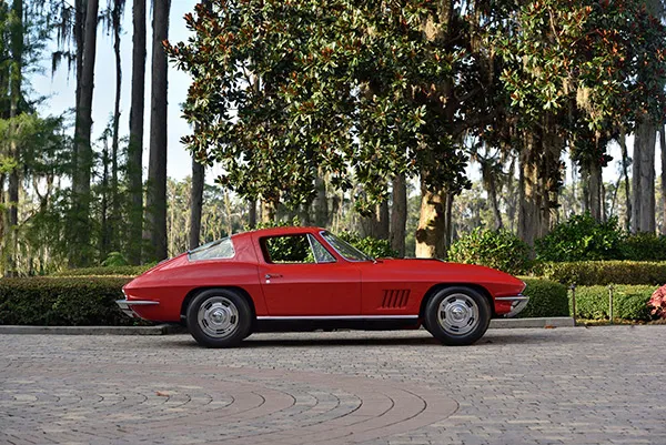 Profile shot of the 1967 Chevrolet Corvette Sting Ray L88