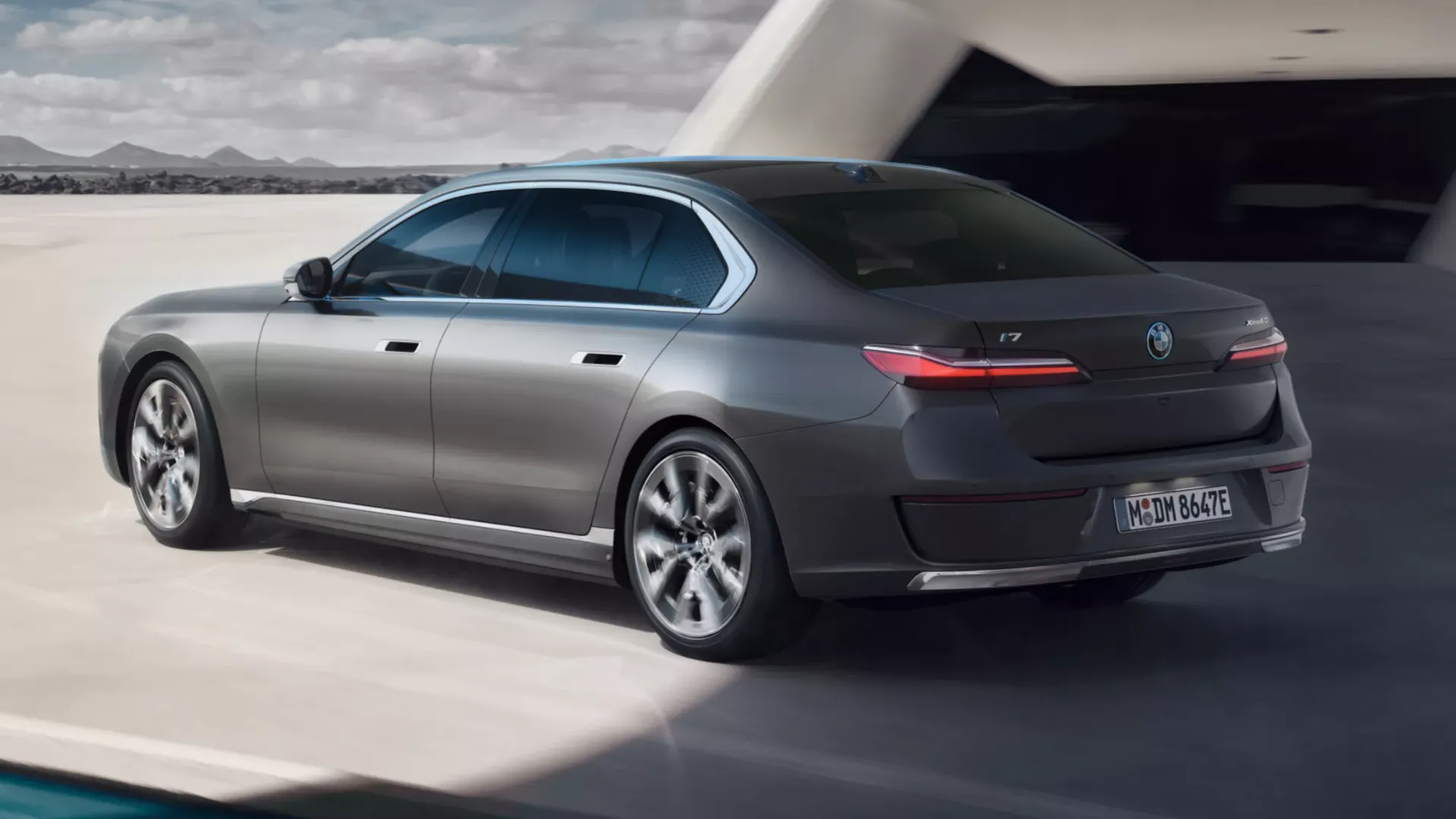 BMW i7