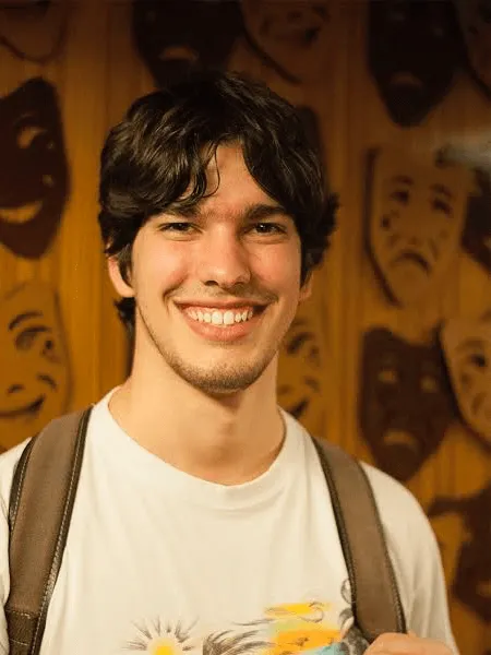 Felipe Moitta, a Coursera learner since 2018, praising flexible learning
