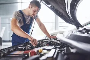 Comprehensive car mechanic training course overview showing automotive repair learning environment